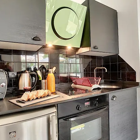 Apartment Nestor&jeeves - Berlioz Patio - - Residential Area - Patio 20m *