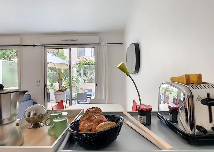 Nestor&jeeves - Berlioz Patio - - Residential Area - Patio 20m Lägenhet *